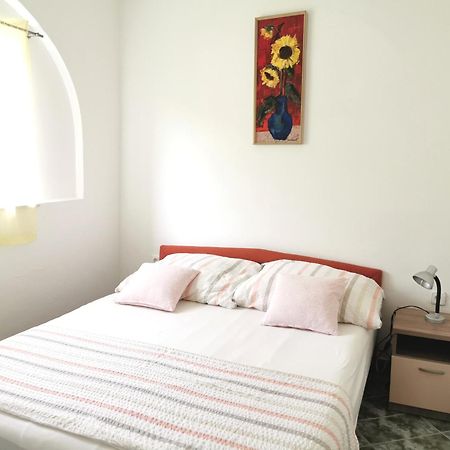 Apartmani Gabi Cesarica Bagian luar foto