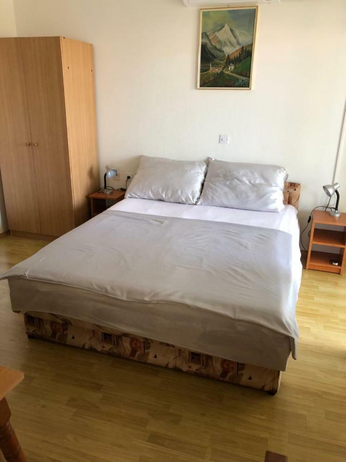 Apartmani Gabi Cesarica Bagian luar foto