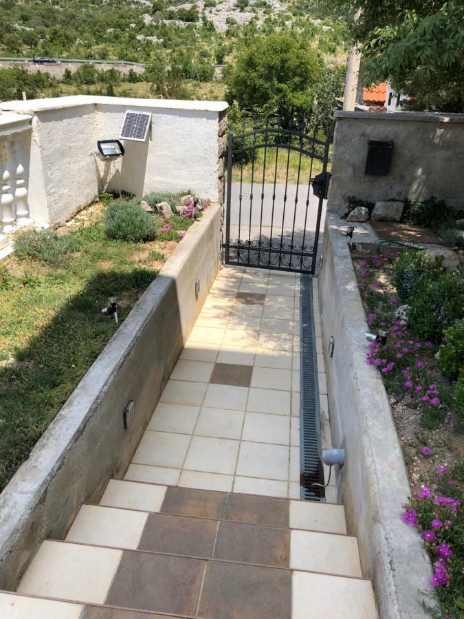 Apartmani Gabi Cesarica Bagian luar foto