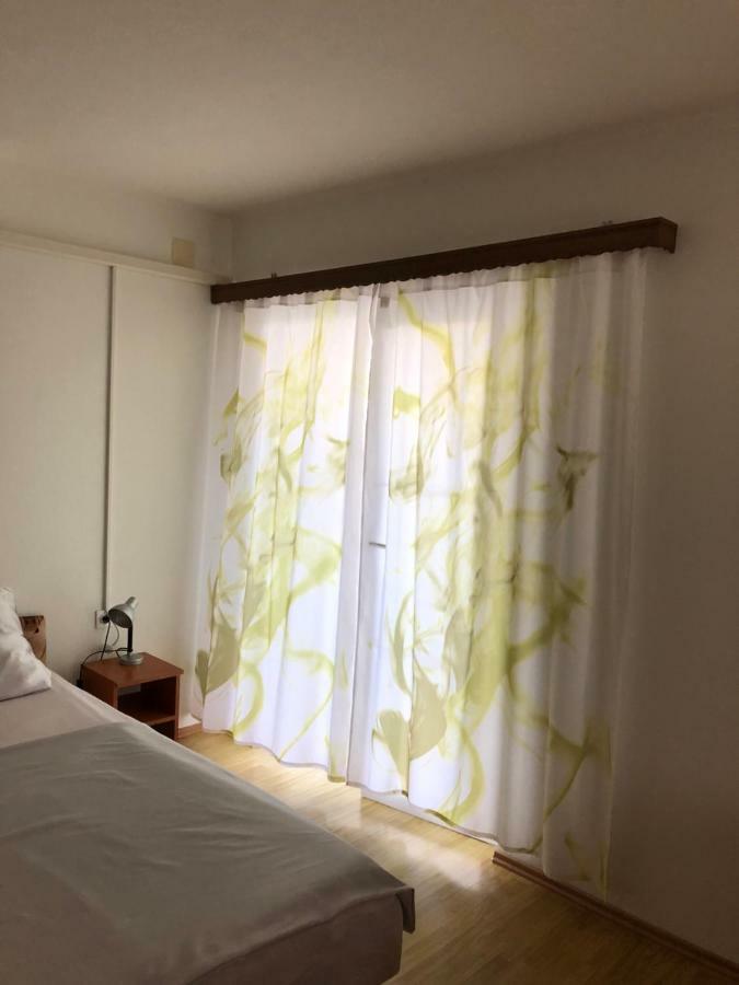 Apartmani Gabi Cesarica Bagian luar foto